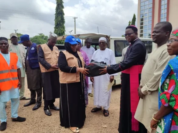CAN Donates Relief Materials to Mokwa Flood Victims