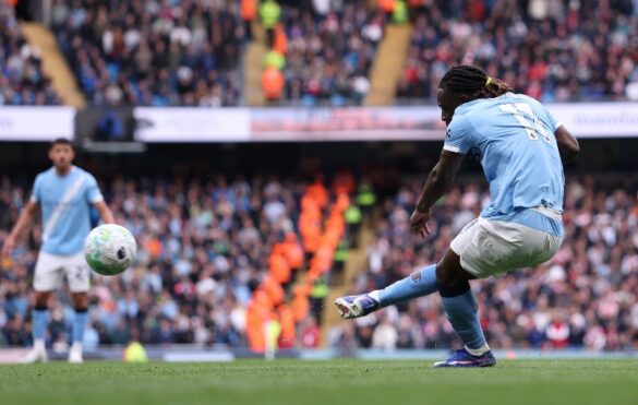 Manchester City Beat Brentford to Keep Title Race Alive