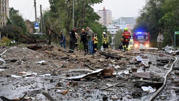 Russian Airstrikes Injure Dozens in Eastern Ukraine