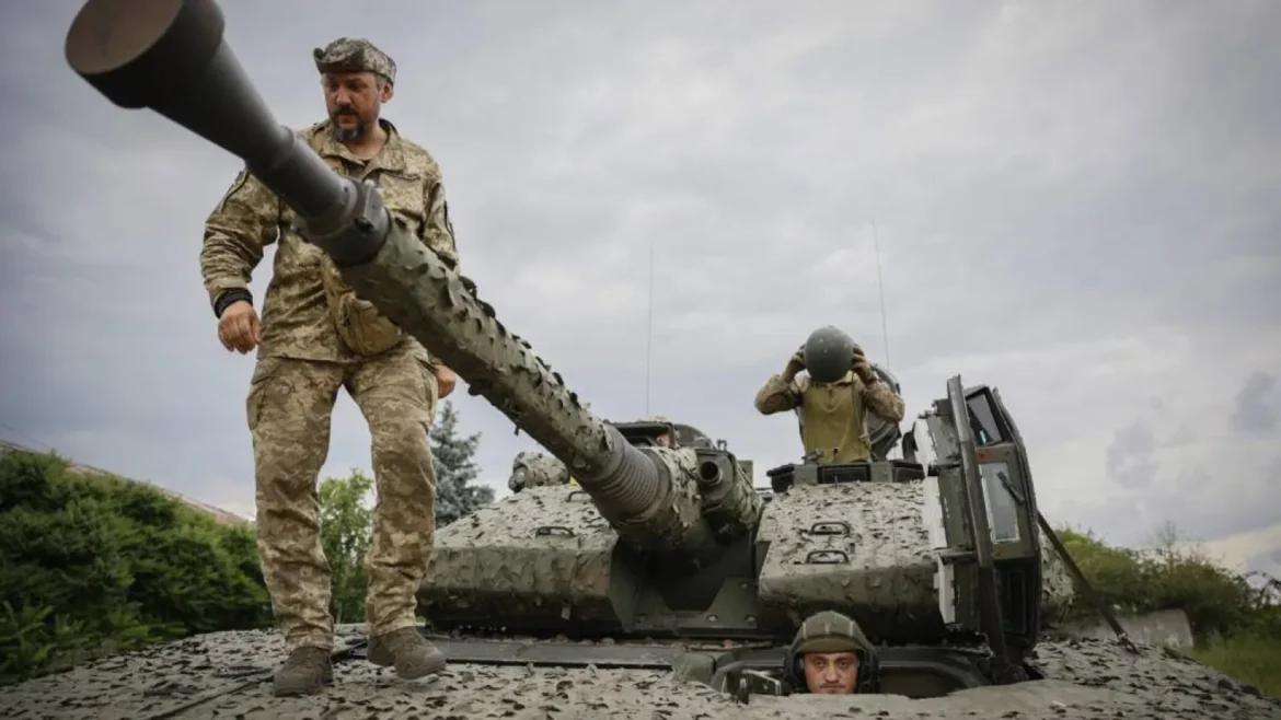 Australia Charges Dual Citizen Over Ukraine Military Information